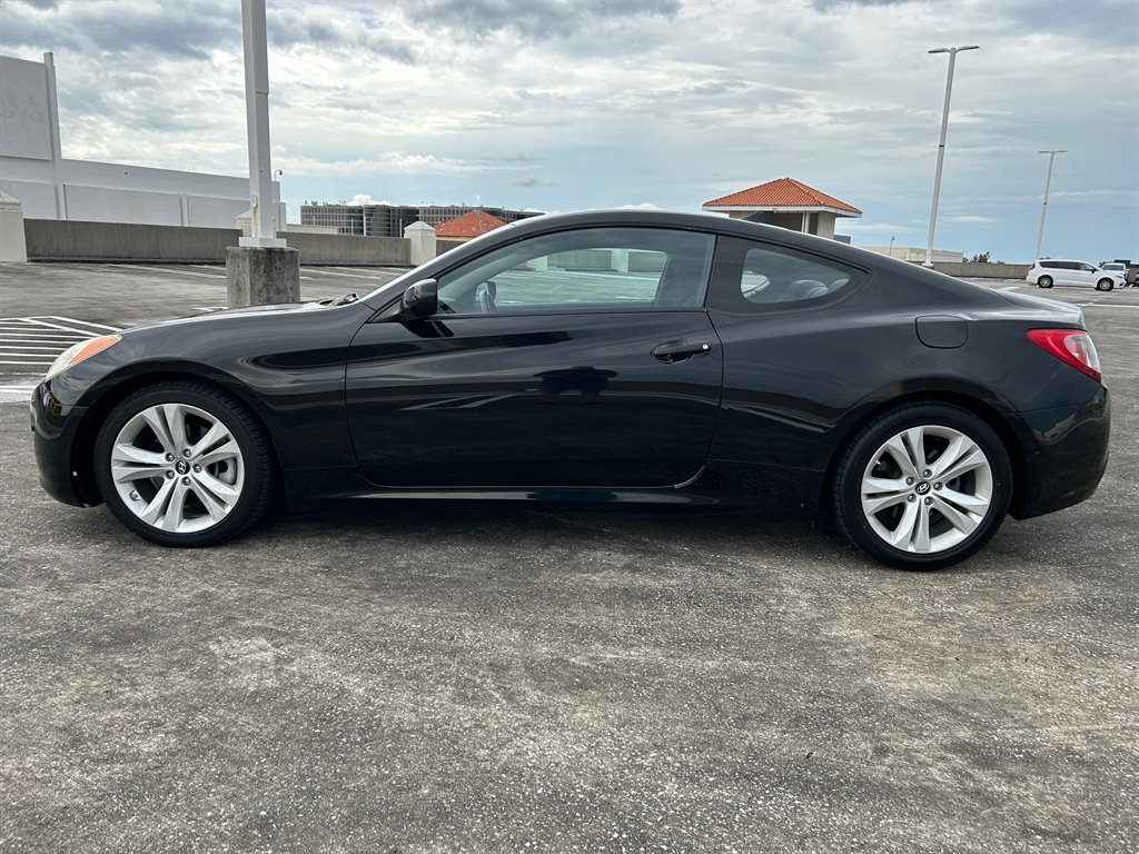 2010 Hyundai Genesis Coupe Premium