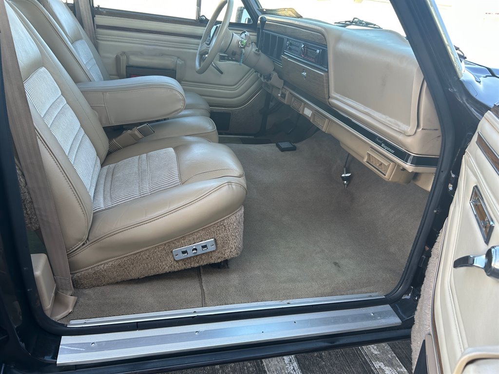 1989 Jeep Grand Wagoneer Base - Photo 28