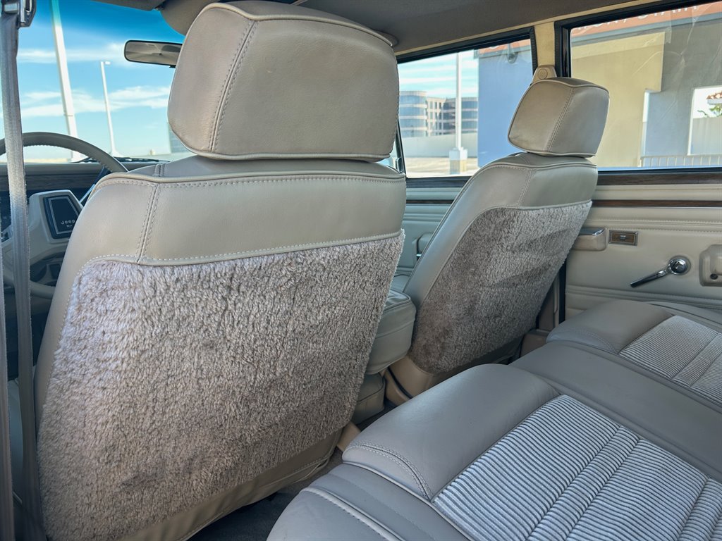 1989 Jeep Grand Wagoneer Base - Photo 24