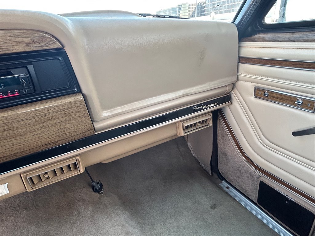 1989 Jeep Grand Wagoneer Base - Photo 15