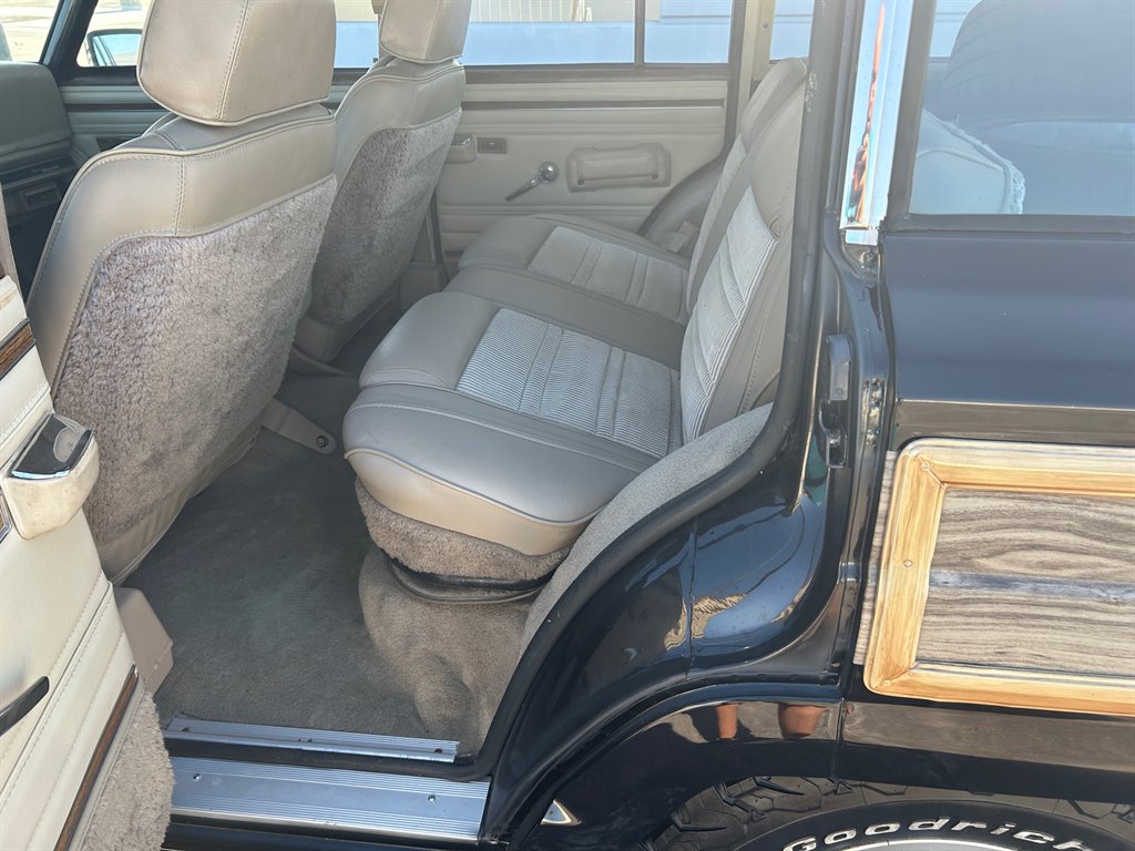 1989 Jeep Grand Wagoneer Base - Photo 20