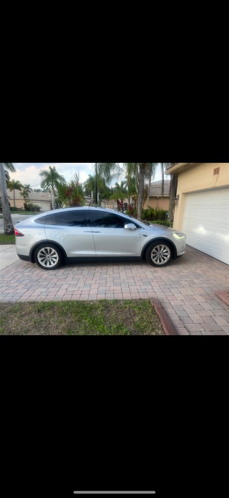 2017 Tesla Model X 75D's photo