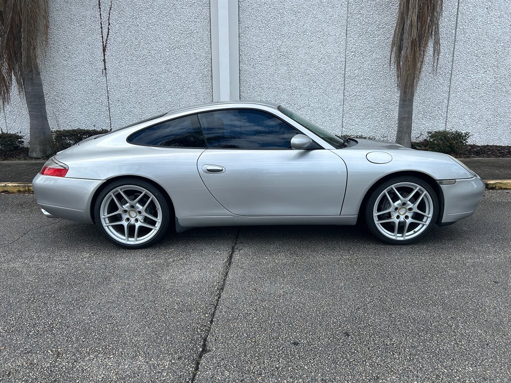 2000 Porsche 911 CARRERA