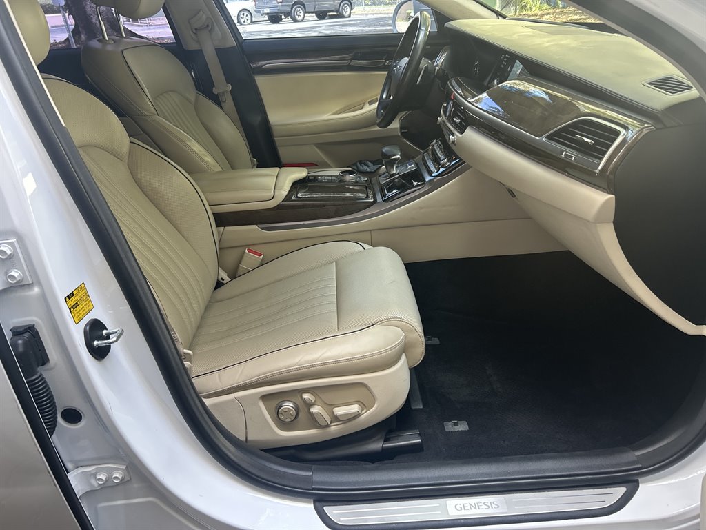 2017 GENESIS G90 Premium - Photo 21