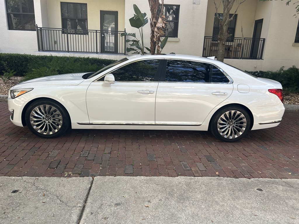 2017 GENESIS G90