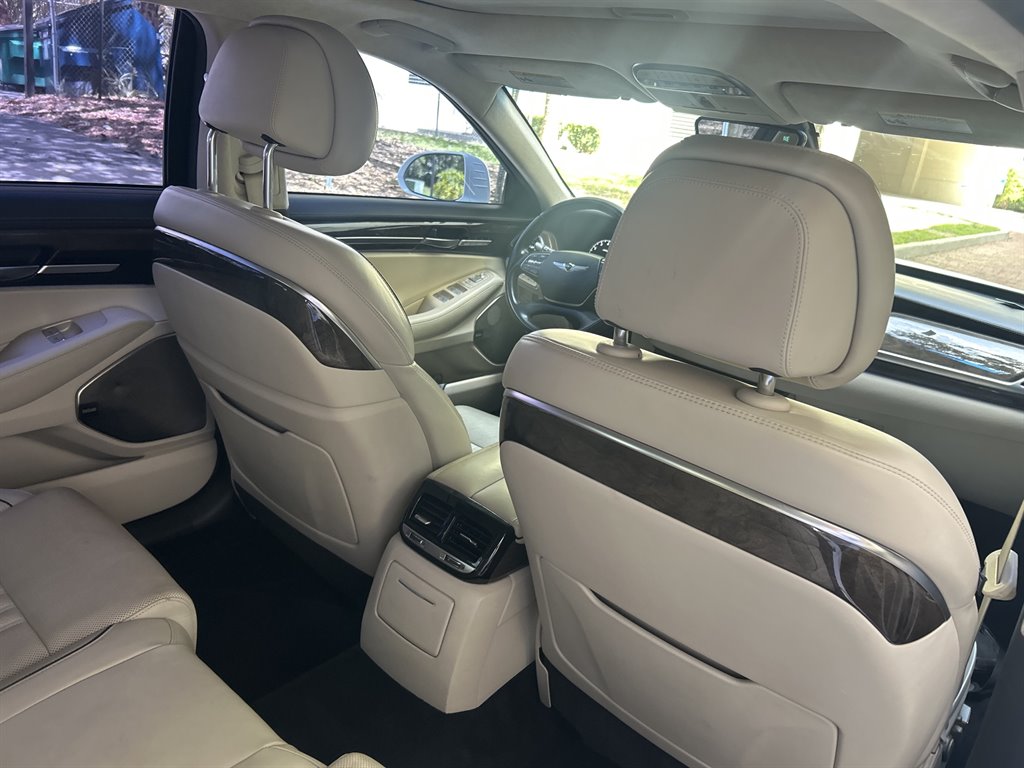 2017 GENESIS G90 Premium - Photo 33