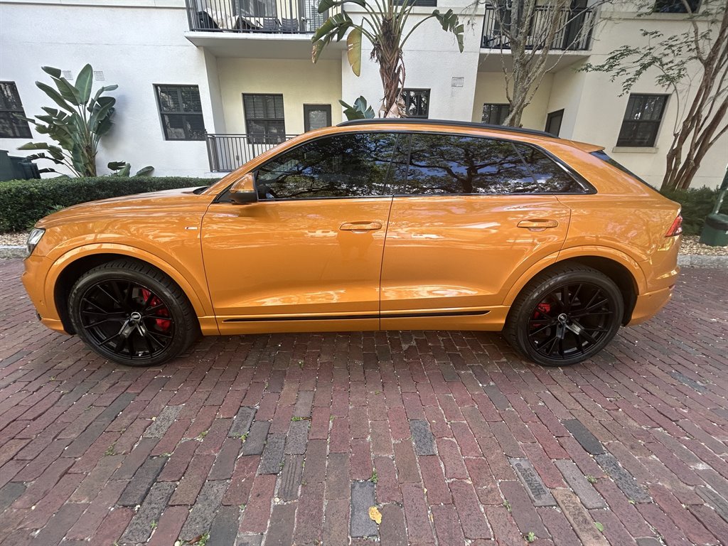 2021 Audi Q8